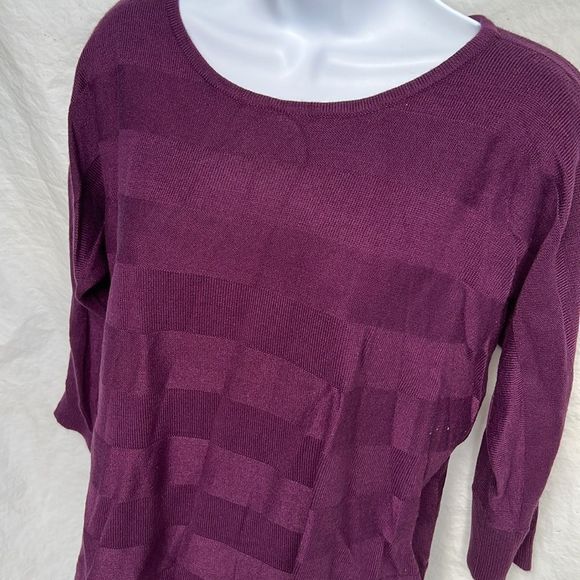 Design History ladies purple lite weight pullover sweater size Medium - Picture 4 of 5